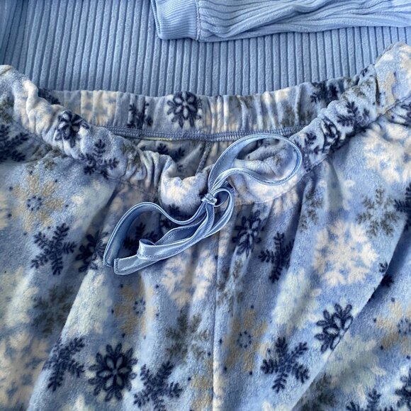 Cozy and Warm Women's Croft & Barrow 2-pc. Micro Fleece Pajama Set - Picture 4 of 5